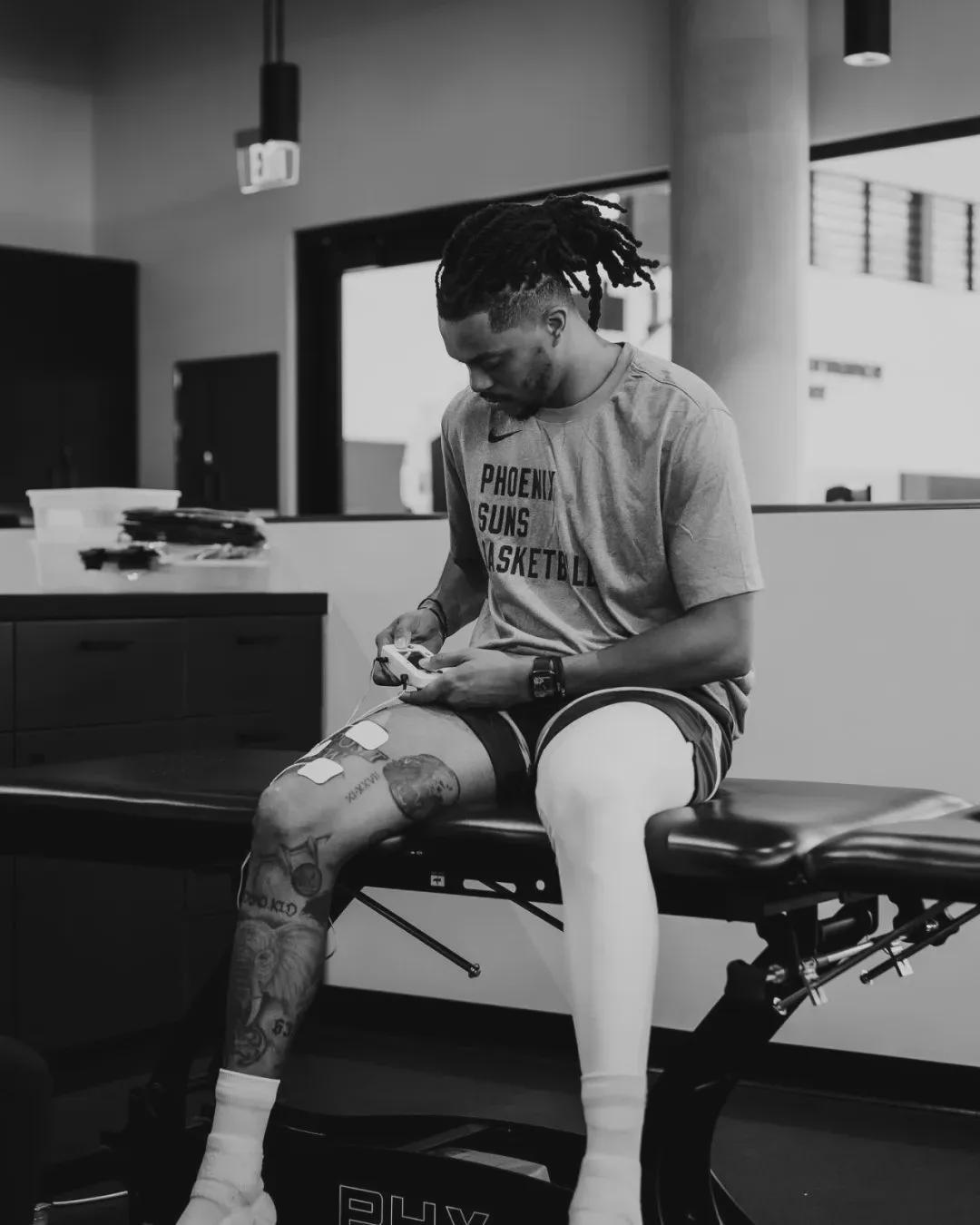 不打了！再见库里妹夫！NBA总冠军神射手